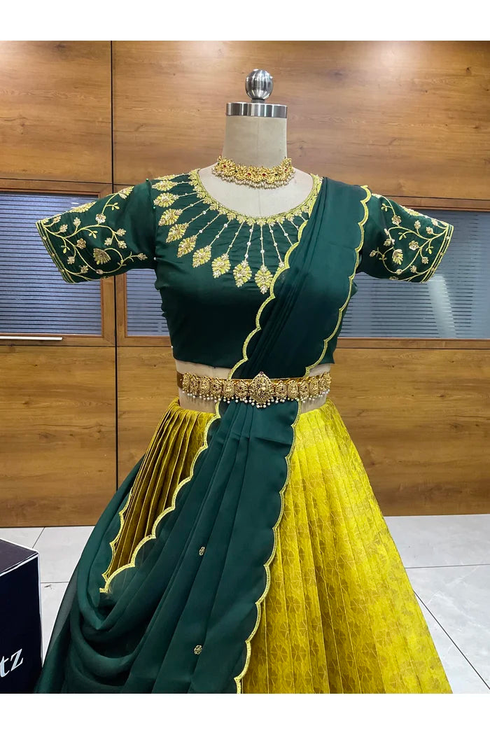 దక్షిణ భారత పండుగ సాంప్రదాయ హాఫ్ చీర (ఛవి) 