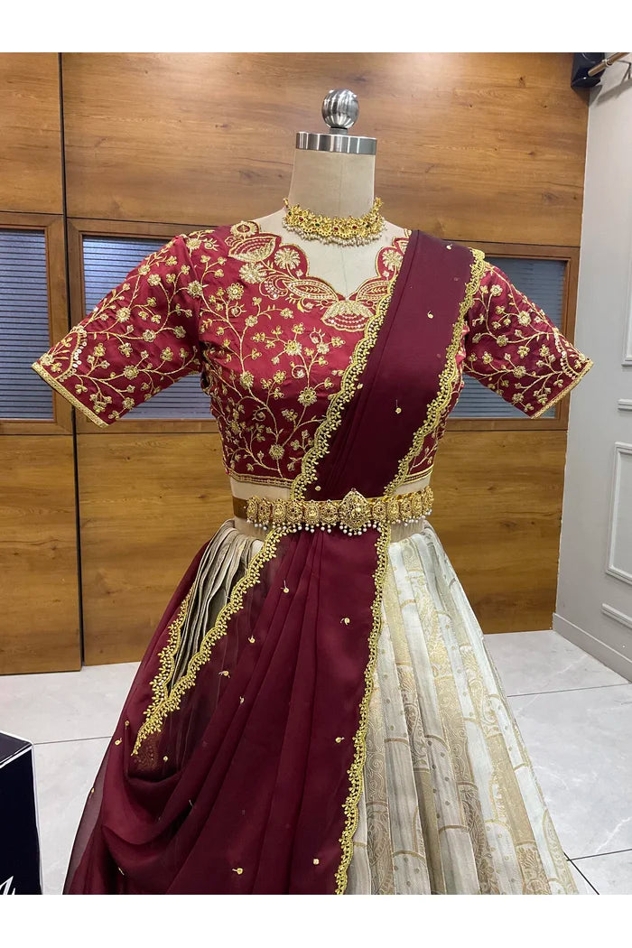 దక్షిణ భారత పండుగ సాంప్రదాయ హాఫ్ చీర (ఛవి) 
