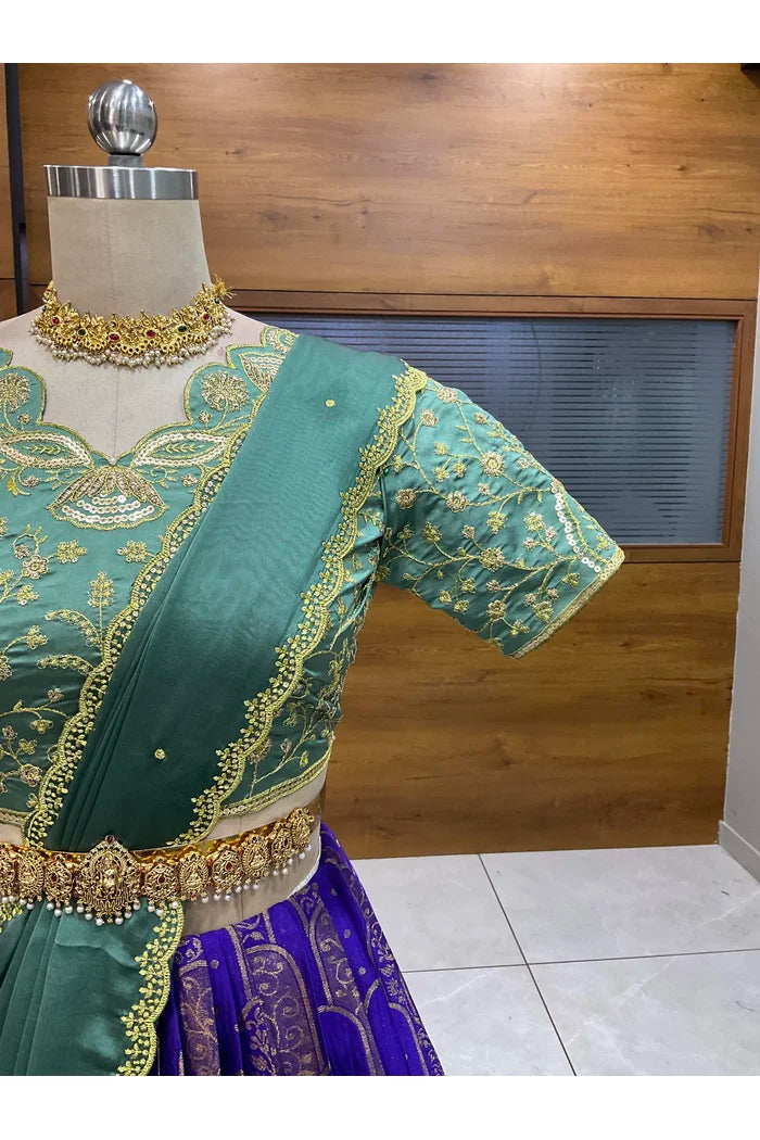 దక్షిణ భారత పండుగ సాంప్రదాయ హాఫ్ చీర (ఛవి) 