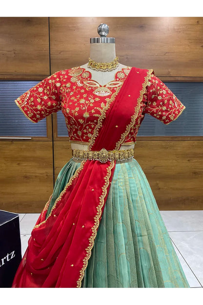 దక్షిణ భారత పండుగ సాంప్రదాయ హాఫ్ చీర (ఛవి) 