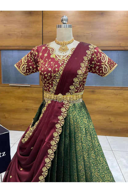 దక్షిణ భారత పండుగ సాంప్రదాయ హాఫ్ చీర (ఛవి) 