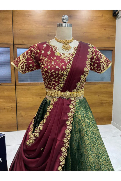 దక్షిణ భారత పండుగ సాంప్రదాయ హాఫ్ చీర (ఛవి) 