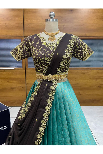 దక్షిణ భారత పండుగ సాంప్రదాయ హాఫ్ చీర (ఛవి) 