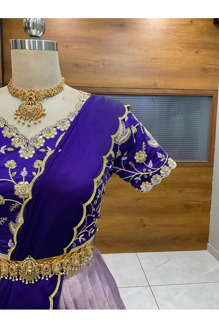 దక్షిణ భారత పండుగ సాంప్రదాయ హాఫ్ చీర (ఛవి) 