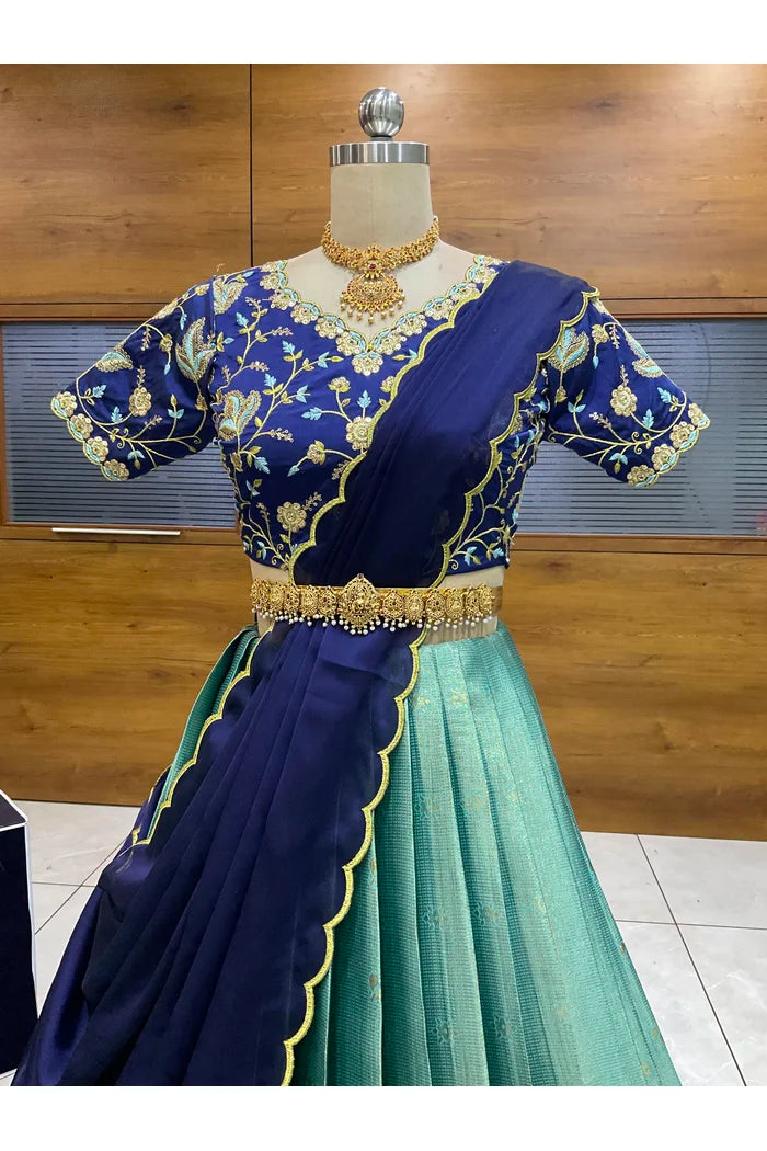 దక్షిణ భారత పండుగ సాంప్రదాయ హాఫ్ చీర (ఛవి) 
