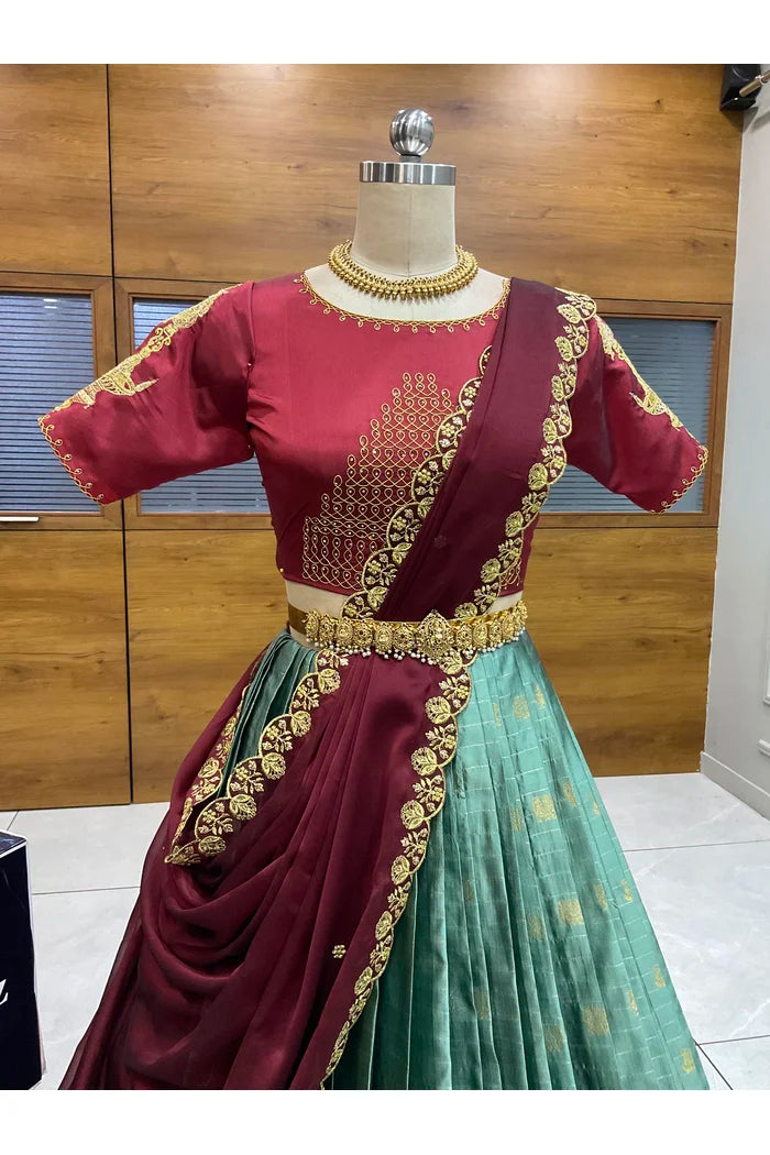 దక్షిణ భారత పండుగ సాంప్రదాయ హాఫ్ చీర (ఛవి) 