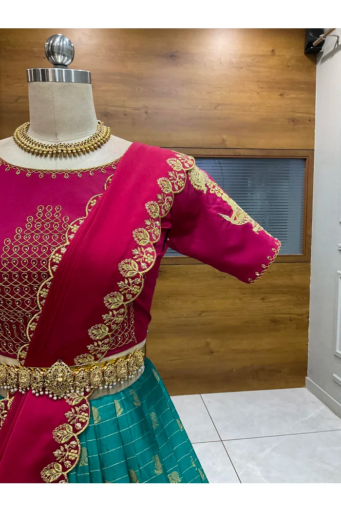 దక్షిణ భారత పండుగ సాంప్రదాయ హాఫ్ చీర (ఛవి) 