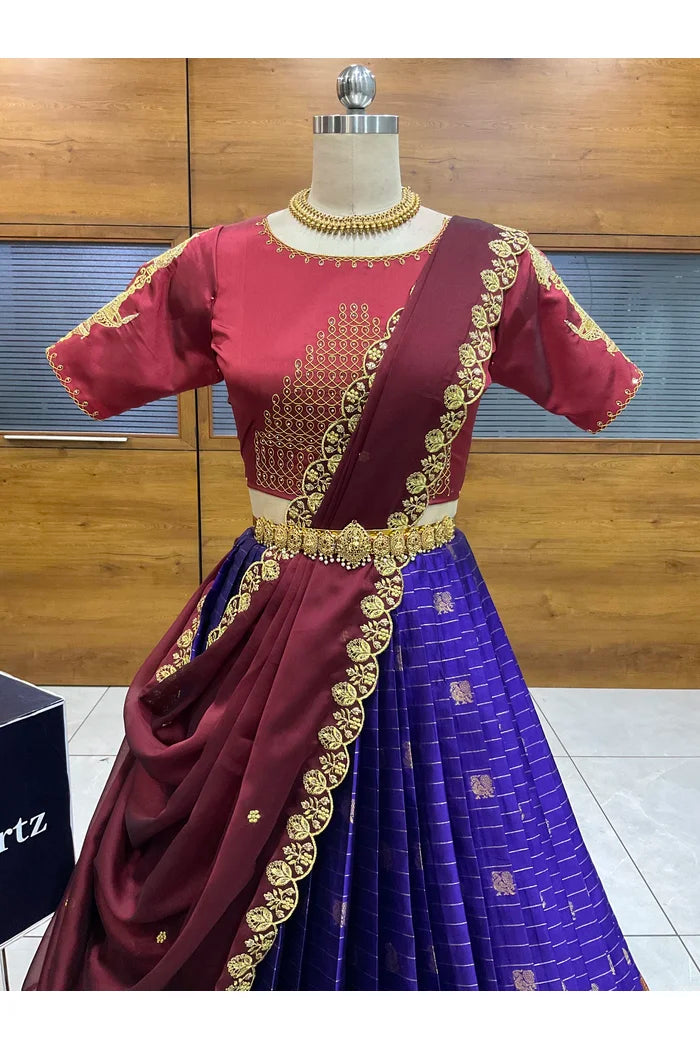 దక్షిణ భారత పండుగ సాంప్రదాయ హాఫ్ చీర (ఛవి) 