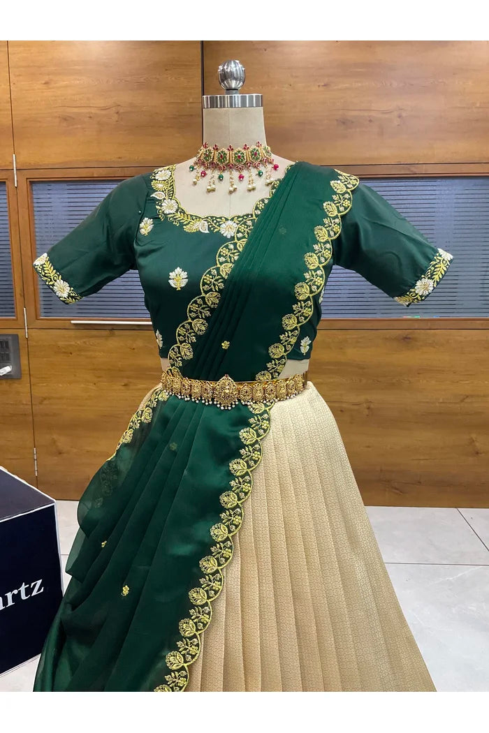 దక్షిణ భారత పండుగ సాంప్రదాయ హాఫ్ చీర (ఛవి) 