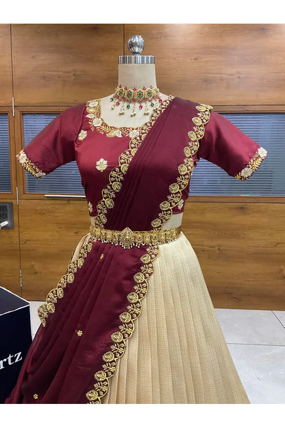 దక్షిణ భారత పండుగ సాంప్రదాయ హాఫ్ చీర (ఛవి) 