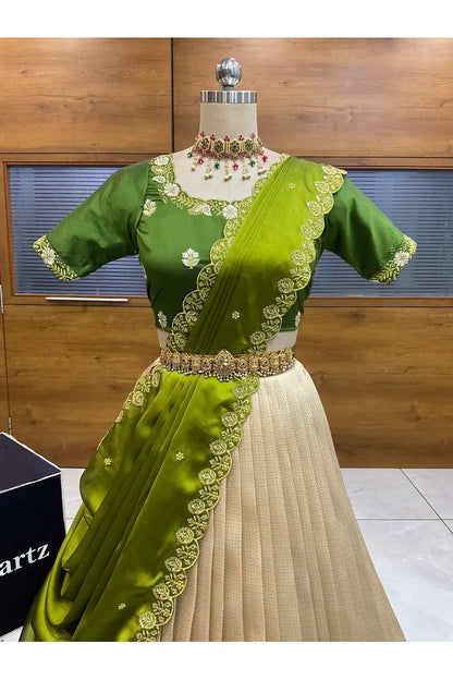 దక్షిణ భారత పండుగ సాంప్రదాయ హాఫ్ చీర (ఛవి) 