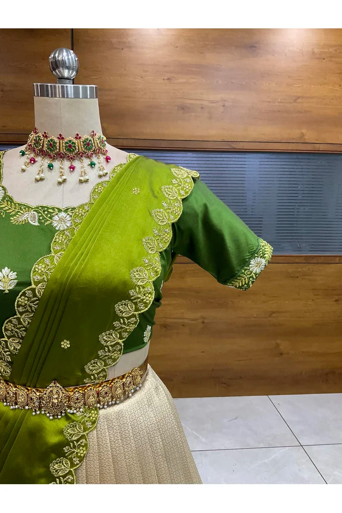 దక్షిణ భారత పండుగ సాంప్రదాయ హాఫ్ చీర (ఛవి) 