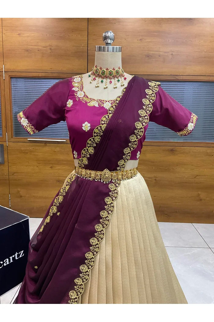 దక్షిణ భారత పండుగ సాంప్రదాయ హాఫ్ చీర (ఛవి) 