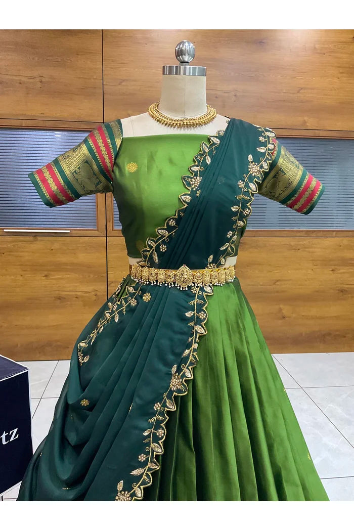 దక్షిణ భారత పండుగ సాంప్రదాయ హాఫ్ చీర (ఛవి) 