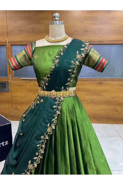 దక్షిణ భారత పండుగ సాంప్రదాయ హాఫ్ చీర (ఛవి) 