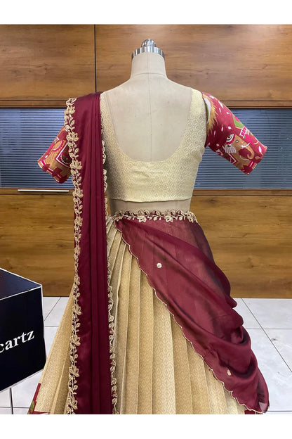 దక్షిణ భారత పండుగ సాంప్రదాయ హాఫ్ చీర (ఛవి) 