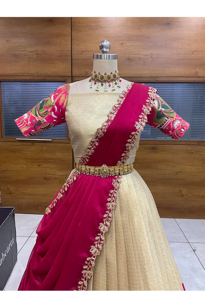 దక్షిణ భారత పండుగ సాంప్రదాయ హాఫ్ చీర (ఛవి) 