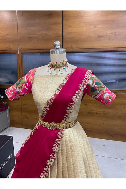 దక్షిణ భారత పండుగ సాంప్రదాయ హాఫ్ చీర (ఛవి) 