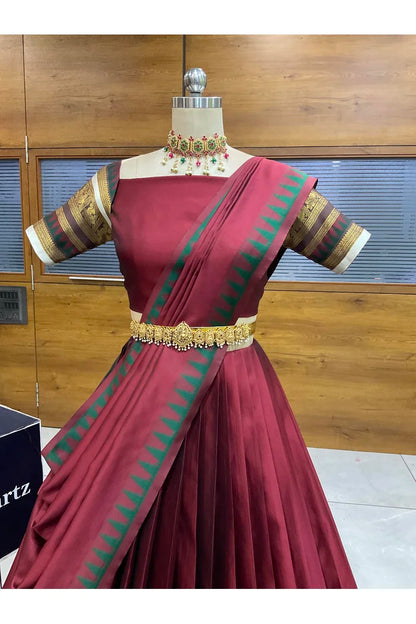 దక్షిణ భారత పండుగ సాంప్రదాయ హాఫ్ చీర (ఛవి) 