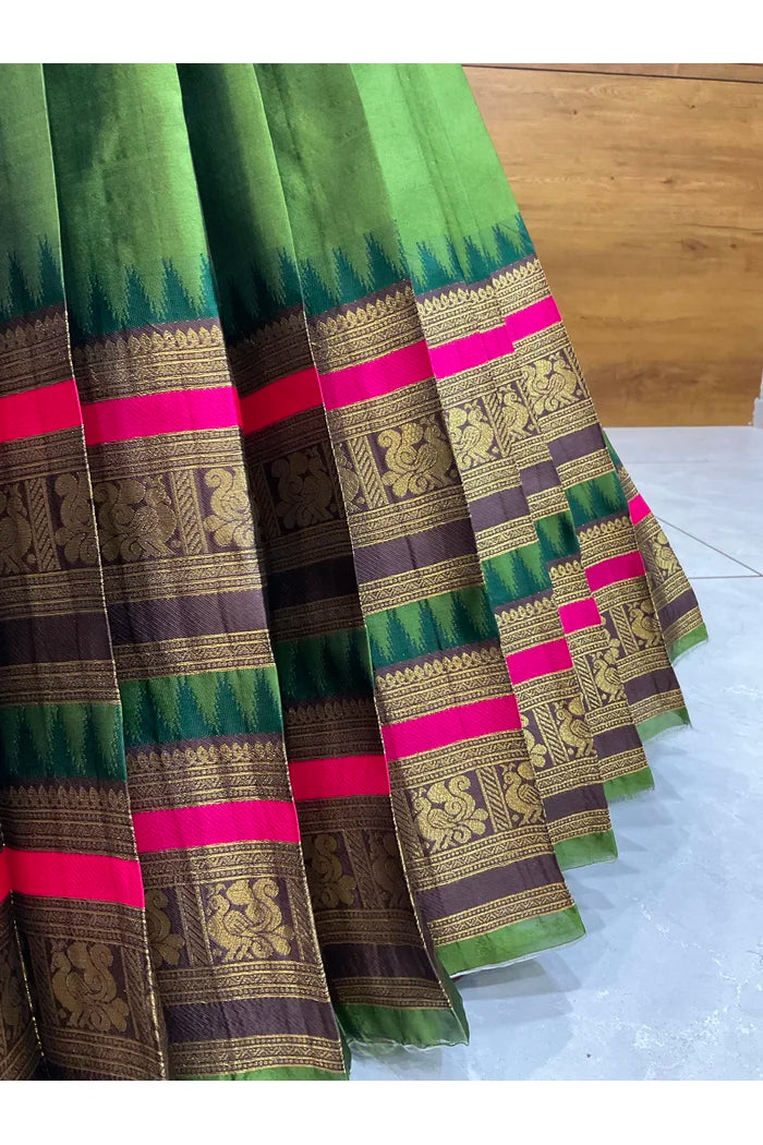 దక్షిణ భారత పండుగ సాంప్రదాయ హాఫ్ చీర (ఛవి) 