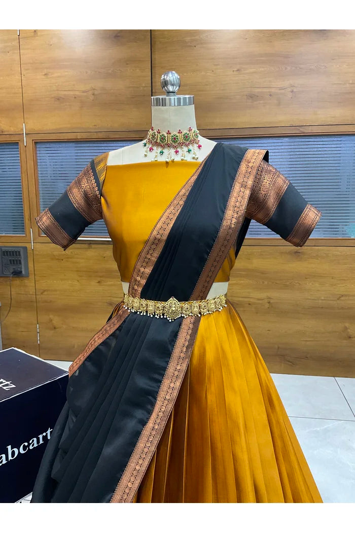 దక్షిణ భారత పండుగ సాంప్రదాయ హాఫ్ చీర (ఛవి) 