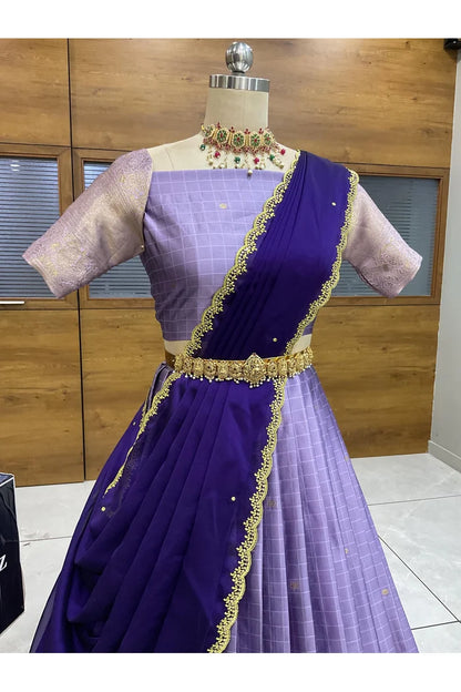 దక్షిణ భారత పండుగ సాంప్రదాయ హాఫ్ చీర (ఛవి) 