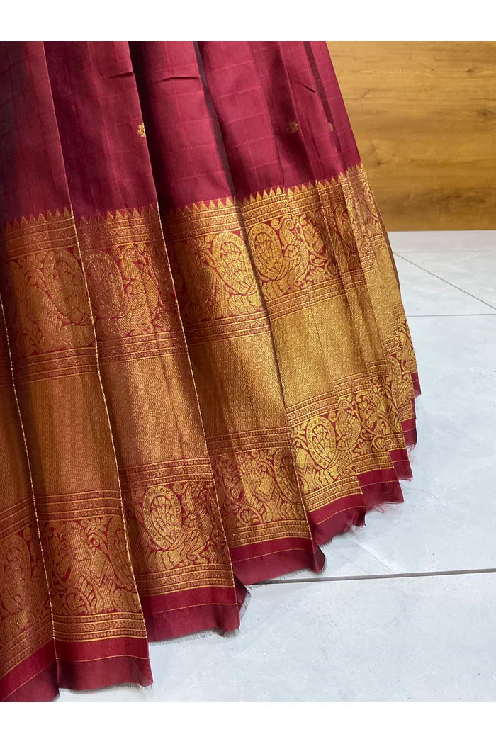దక్షిణ భారత పండుగ సాంప్రదాయ హాఫ్ చీర (ఛవి) 