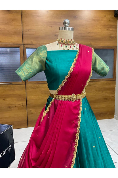 దక్షిణ భారత పండుగ సాంప్రదాయ హాఫ్ చీర (ఛవి) 
