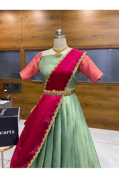 దక్షిణ భారత పండుగ సాంప్రదాయ హాఫ్ చీర (ఛవి) 
