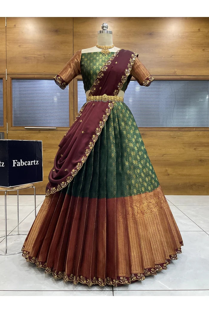 దక్షిణ భారత పండుగ సాంప్రదాయ హాఫ్ చీర (ఛవి) 