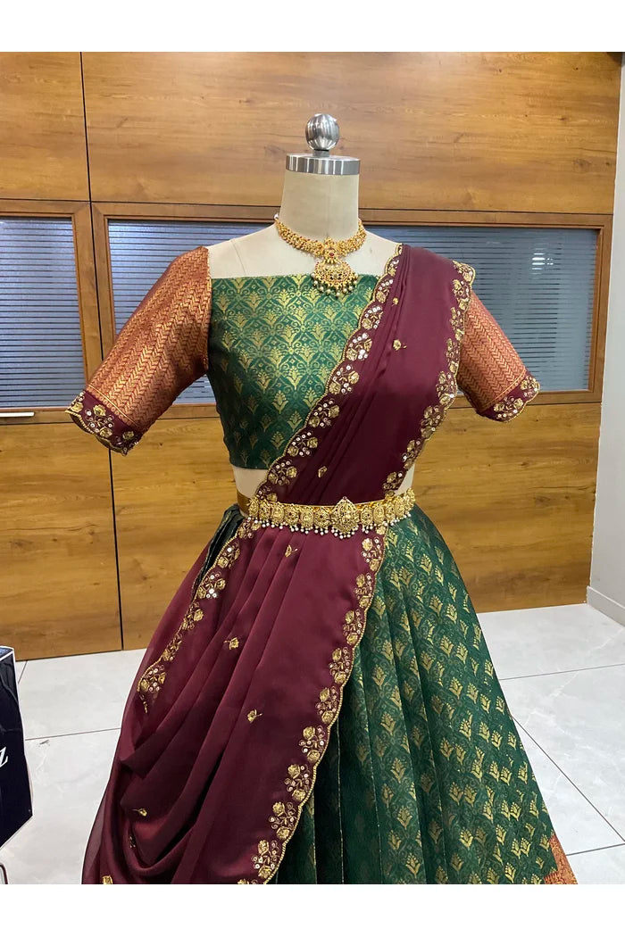 దక్షిణ భారత పండుగ సాంప్రదాయ హాఫ్ చీర (ఛవి) 