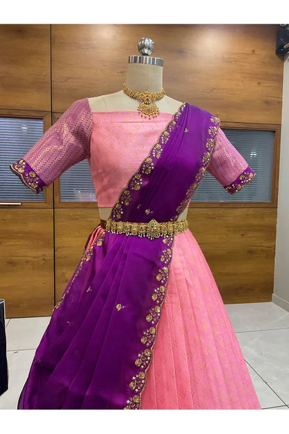 దక్షిణ భారత పండుగ సాంప్రదాయ హాఫ్ చీర (ఛవి) 