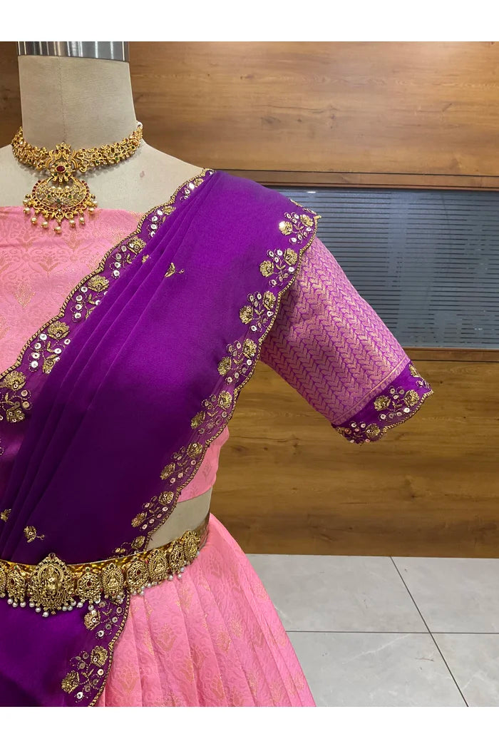దక్షిణ భారత పండుగ సాంప్రదాయ హాఫ్ చీర (ఛవి) 