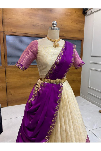 దక్షిణ భారత పండుగ సాంప్రదాయ హాఫ్ చీర (ఛవి) 