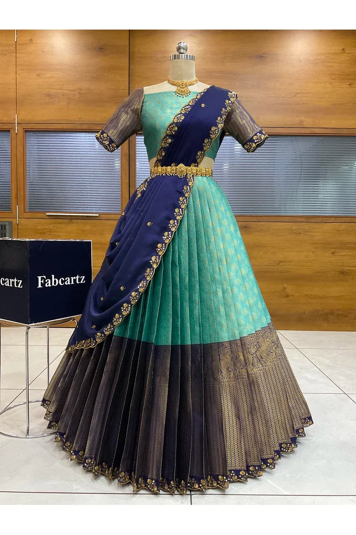 దక్షిణ భారత పండుగ సాంప్రదాయ హాఫ్ చీర (ఛవి) 
