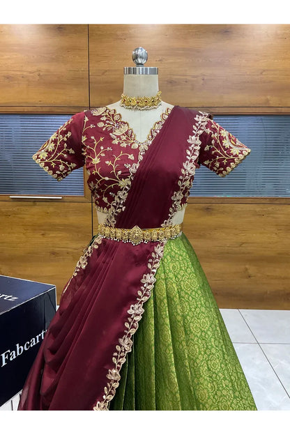 దక్షిణ భారత పండుగ సాంప్రదాయ హాఫ్ చీర (ఛవి) 