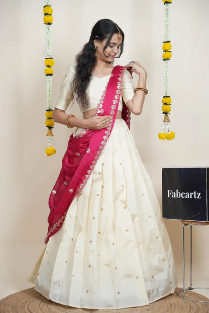 దక్షిణ భారత పండుగ సాంప్రదాయ హాఫ్ చీర (ఛవి) 