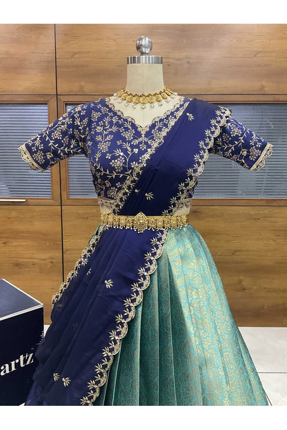 దక్షిణ భారత పండుగ సాంప్రదాయ హాఫ్ చీర (ఛవి) 