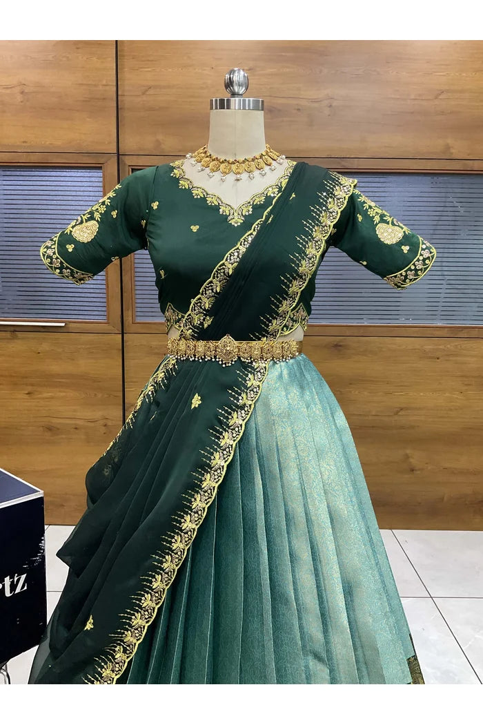 దక్షిణ భారత పండుగ సాంప్రదాయ హాఫ్ చీర (ఛవి) 