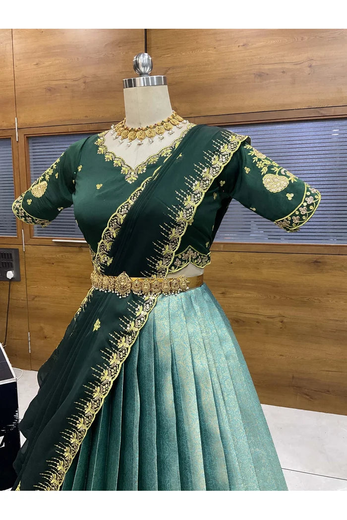 దక్షిణ భారత పండుగ సాంప్రదాయ హాఫ్ చీర (ఛవి) 