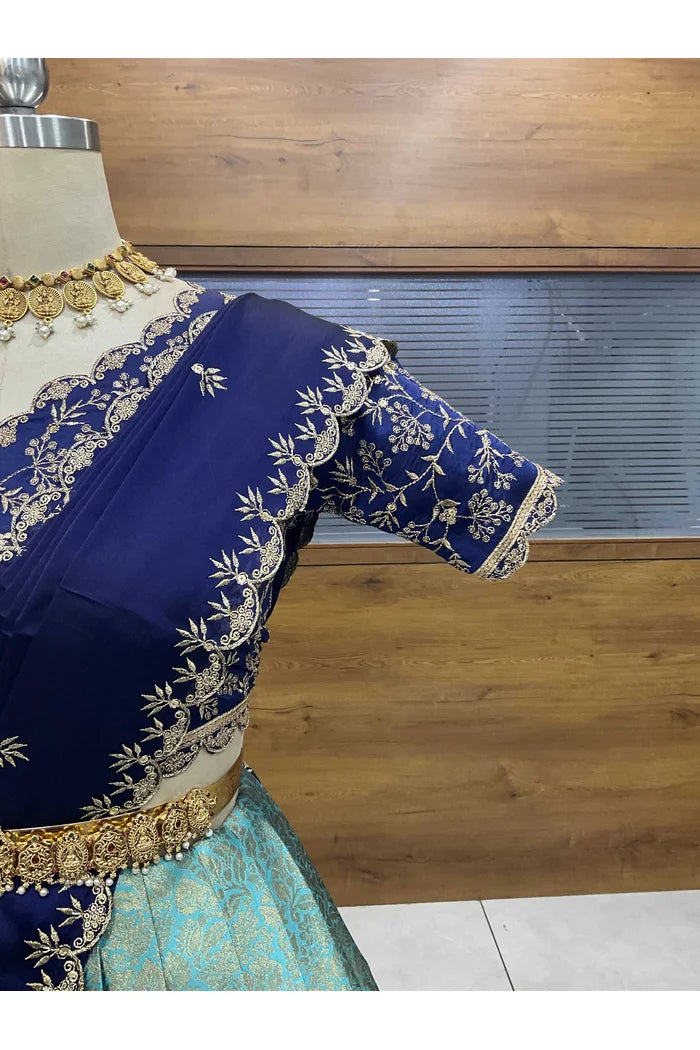 దక్షిణ భారత పండుగ సాంప్రదాయ హాఫ్ చీర (ఛవి) 