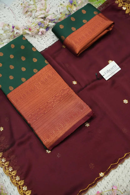 దక్షిణ భారత పండుగ సాంప్రదాయ హాఫ్ చీర (కాంతారా) 