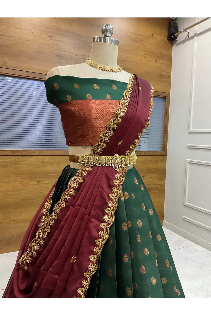 దక్షిణ భారత పండుగ సాంప్రదాయ హాఫ్ చీర (కాంతారా) 