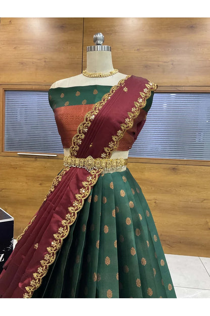 దక్షిణ భారత పండుగ సాంప్రదాయ హాఫ్ చీర (కాంతారా) 