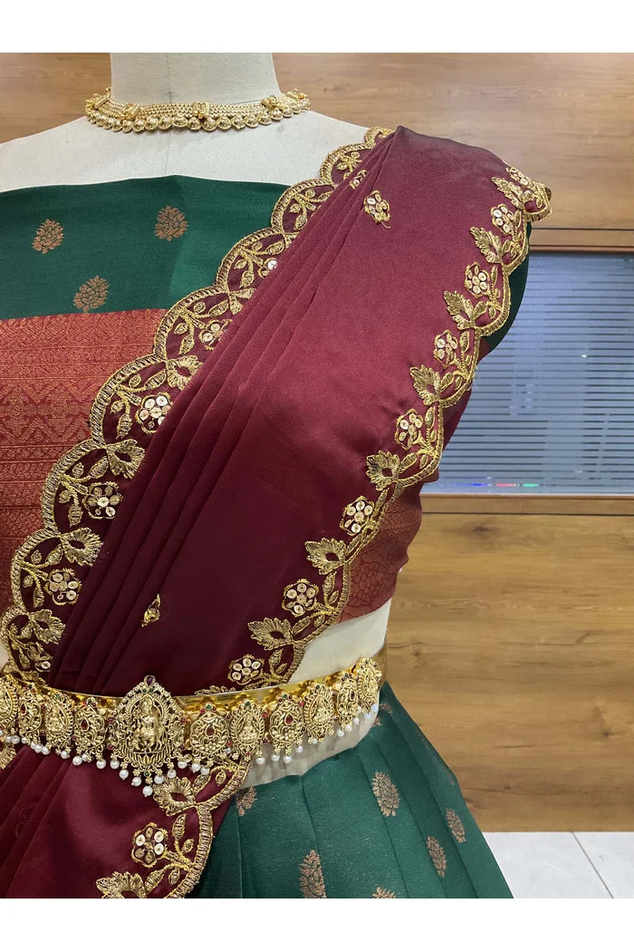 దక్షిణ భారత పండుగ సాంప్రదాయ హాఫ్ చీర (కాంతారా) 